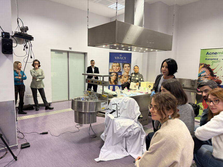 Marmara Üniversitesi Stylage Sunumu – Dr. Filiz Kuşak ile Canlı Uygulamalı Eğitim Marmara Üniversitesi Stylage Sunumu – Dr. Filiz Kuşak ile Canlı Uygulamalı Eğitim